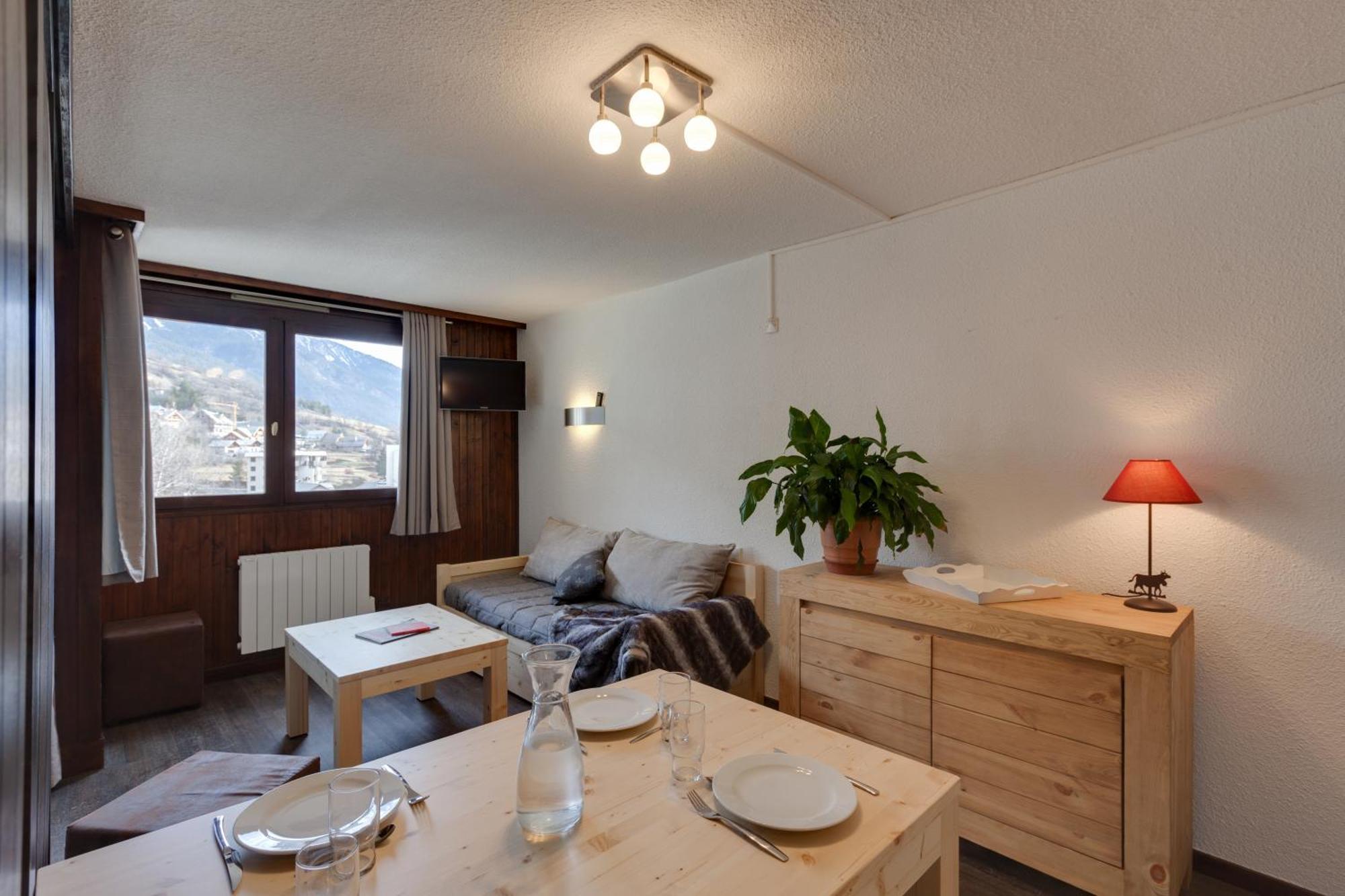 Les Melezes Apartment แซ็งต์-ชาเฟรย์ ภายนอก รูปภาพ