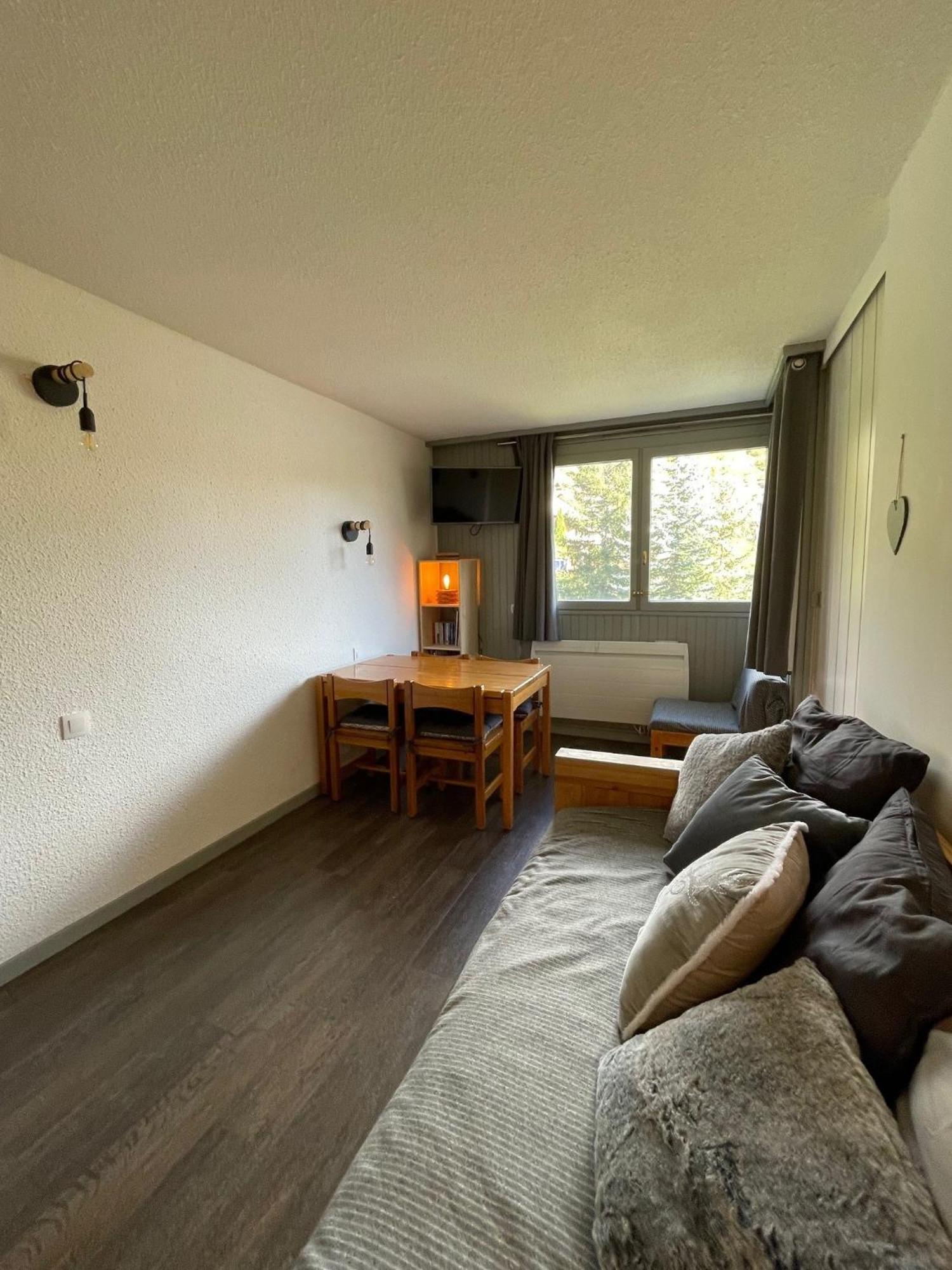 Les Melezes Apartment แซ็งต์-ชาเฟรย์ ภายนอก รูปภาพ